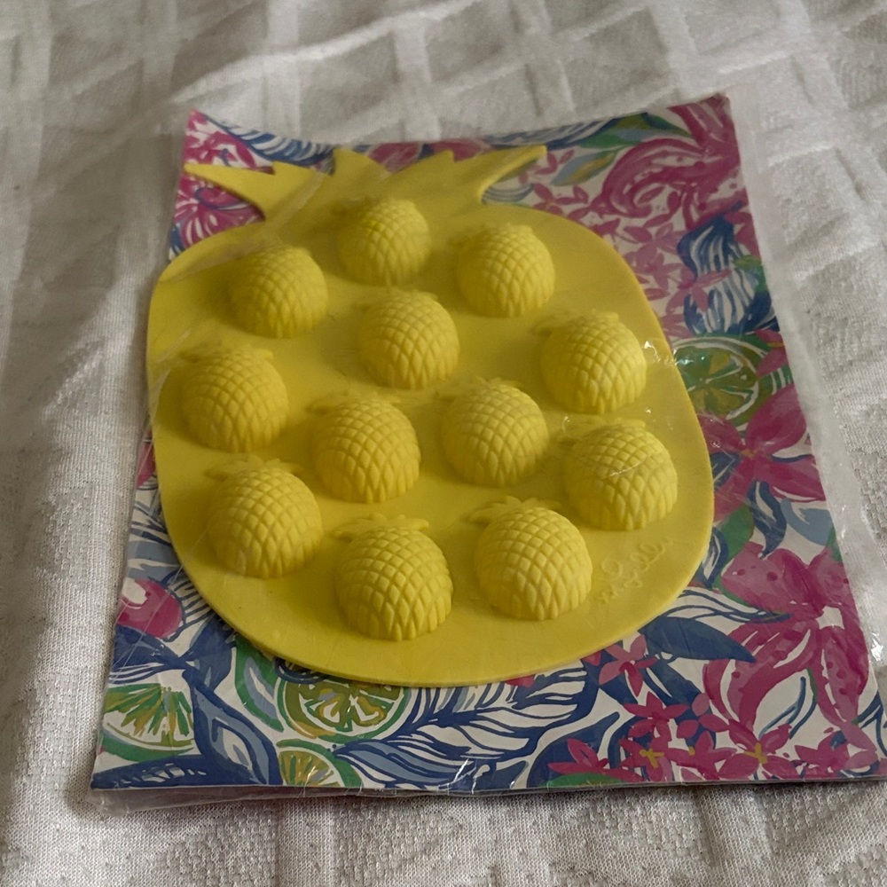 Lilly Pulitzer Tropical Print Silicone Ice Tray